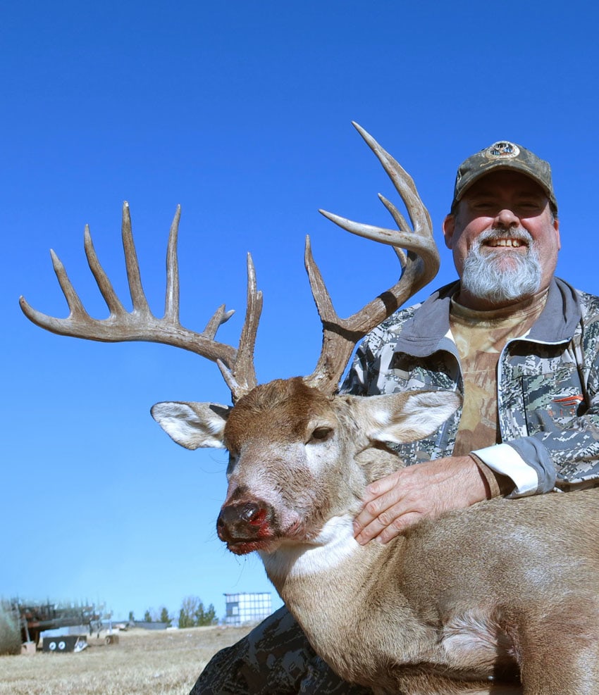 All American Outfitter: Trophy Whitetail Deer Hunts